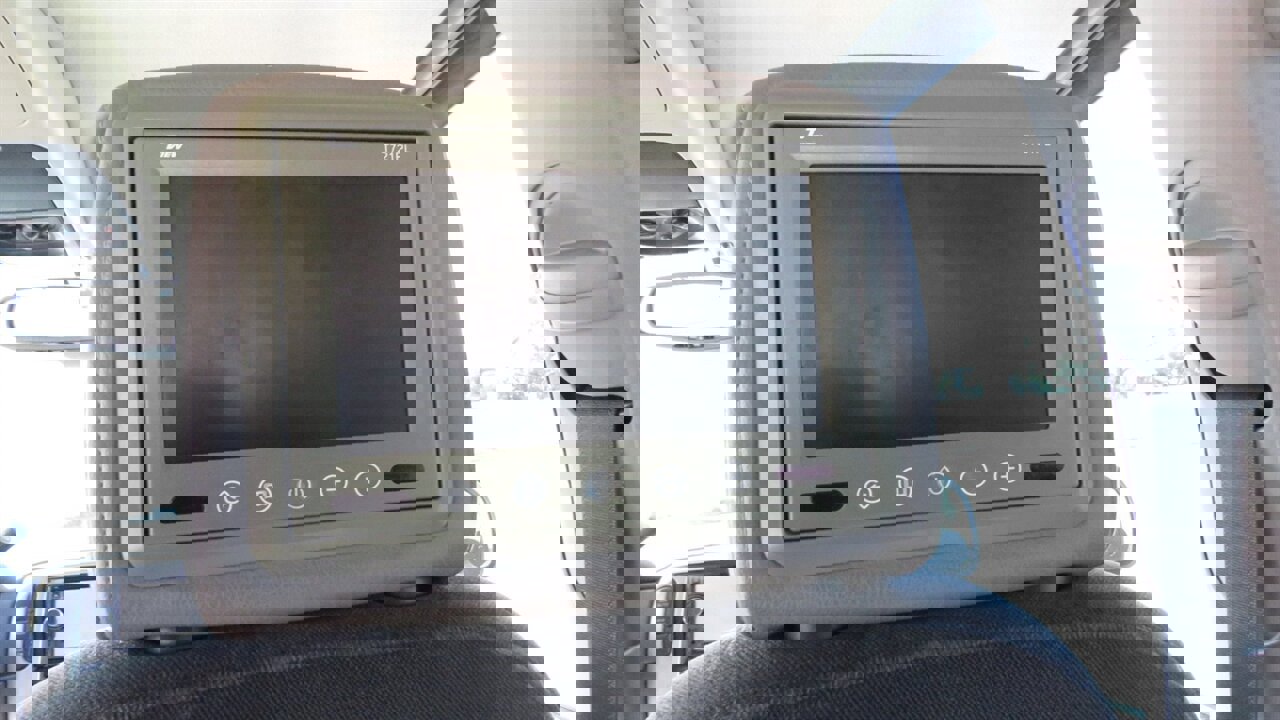 Used 2003 Ford Explorer XLT image 18