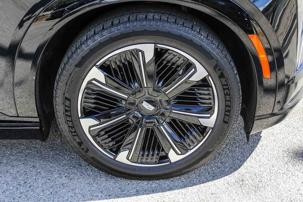 Used 2025 Cadillac Escalade IQ Sport 2 image 9