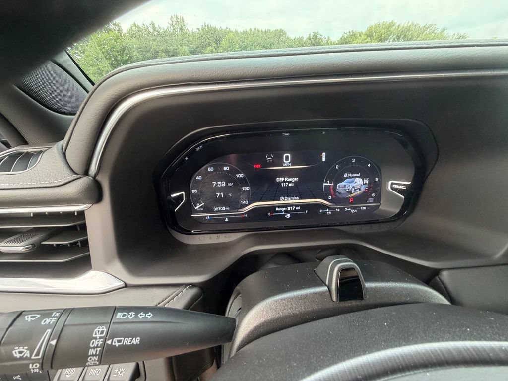 Used 2024 GMC Yukon Denali Ultimate AWD/4WD image 18