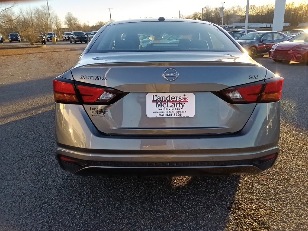 Used 2023 Nissan Altima 2.5 SV image 4