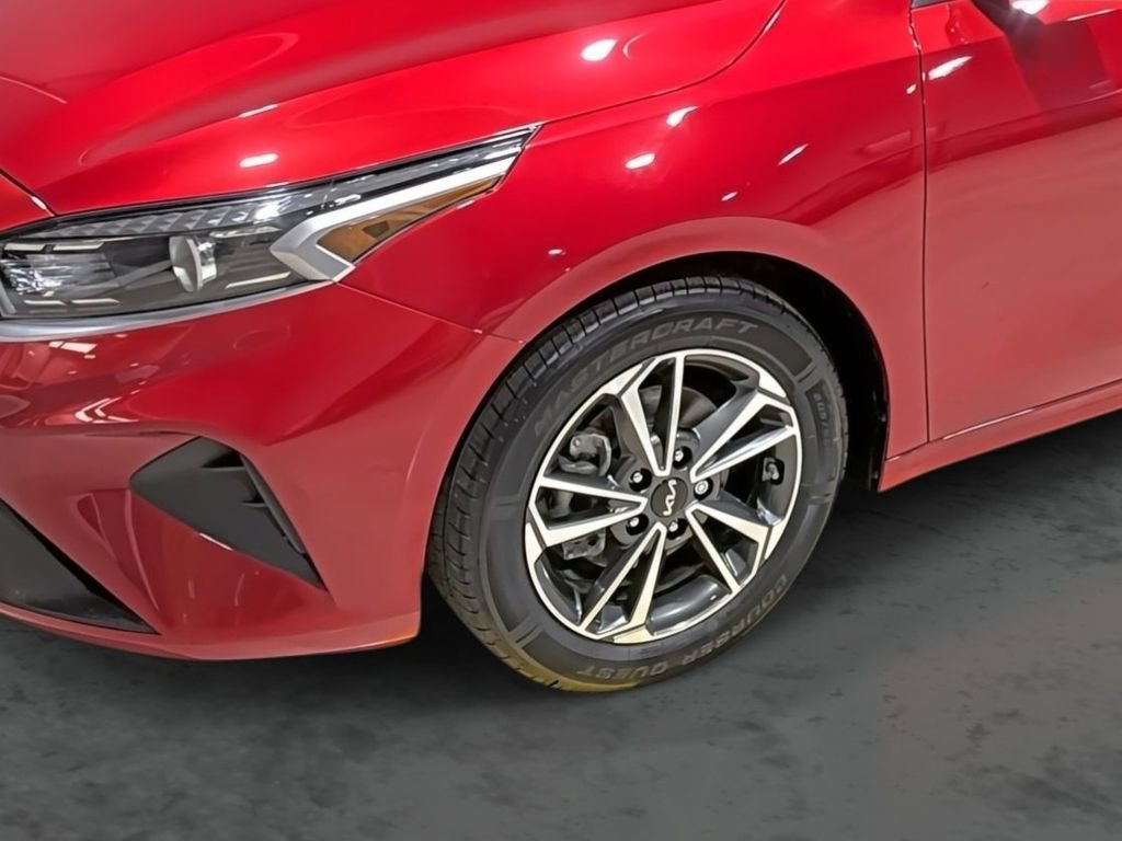 Used 2023 Kia Forte LXS w/ LXS Technology Package image 7