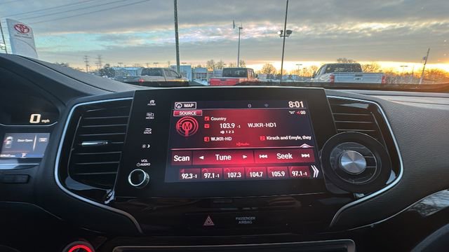 Used 2021 Honda Ridgeline Black Edition image 18