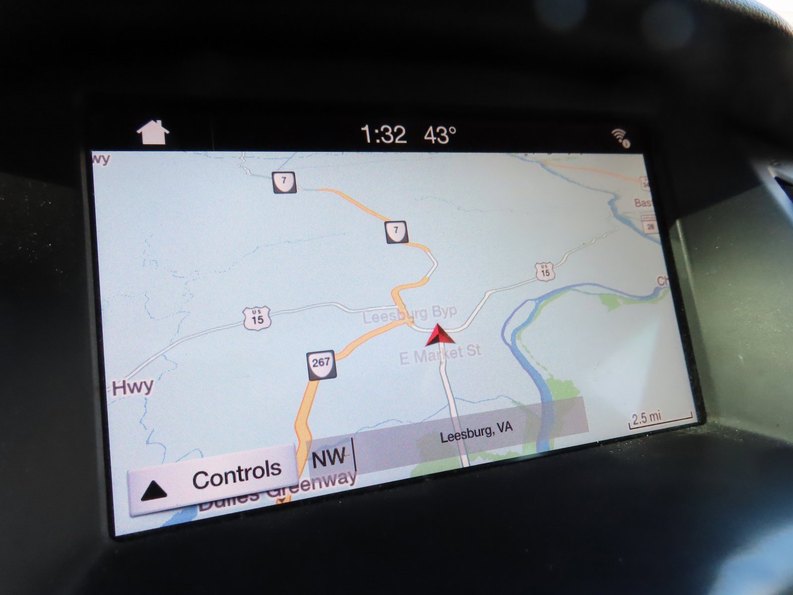 Used 2017 Ford Focus SEL image 19