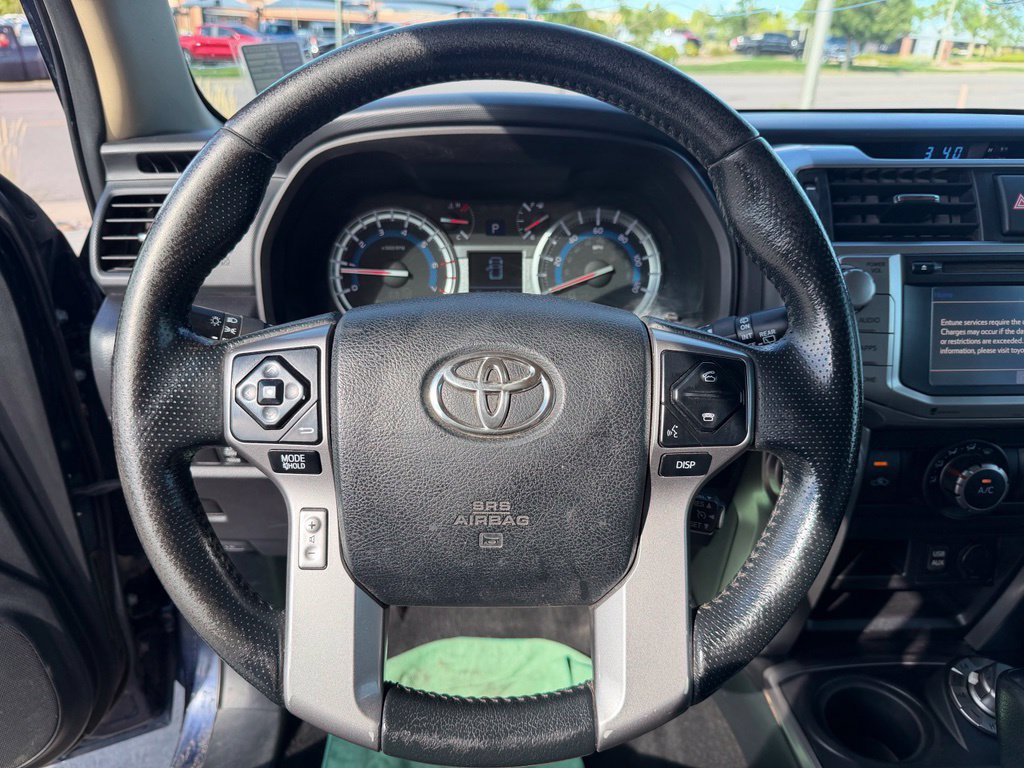 Used 2017 Toyota 4Runner SR5 AWD/4WD image 12