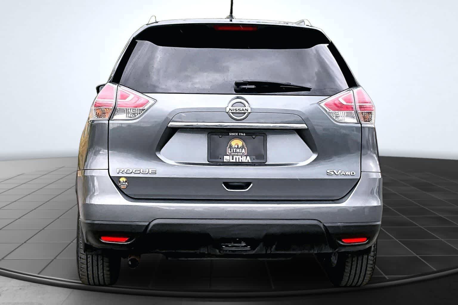 Used 2015 Nissan Rogue SV w/ SV Premium Package AWD/4WD image 5