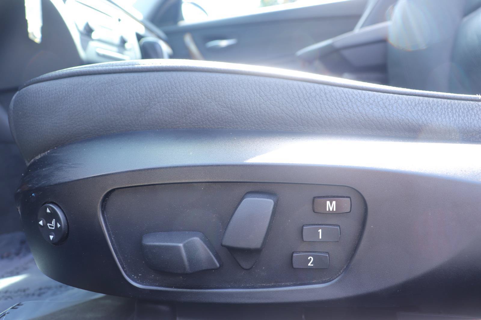 Used 2009 BMW 128i Coupe RWD image 18