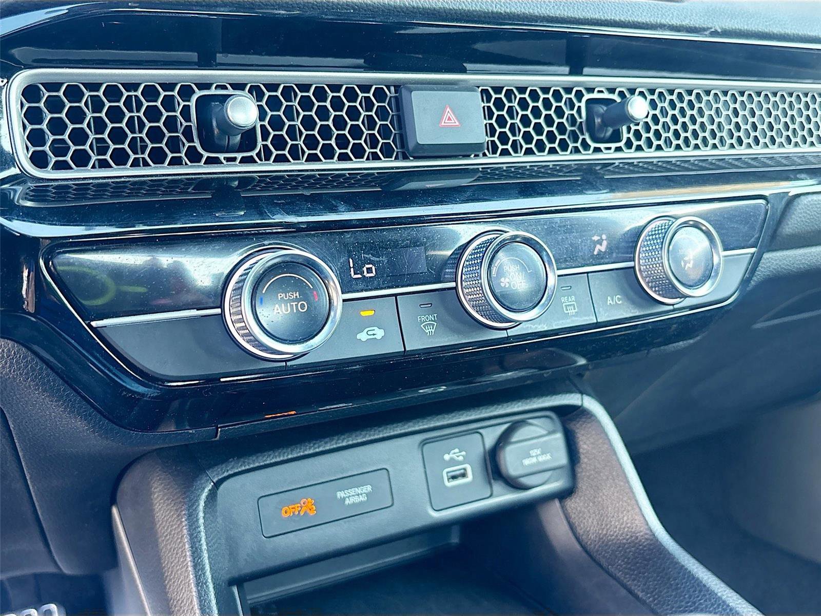 Used 2024 Honda Civic Sport image 17