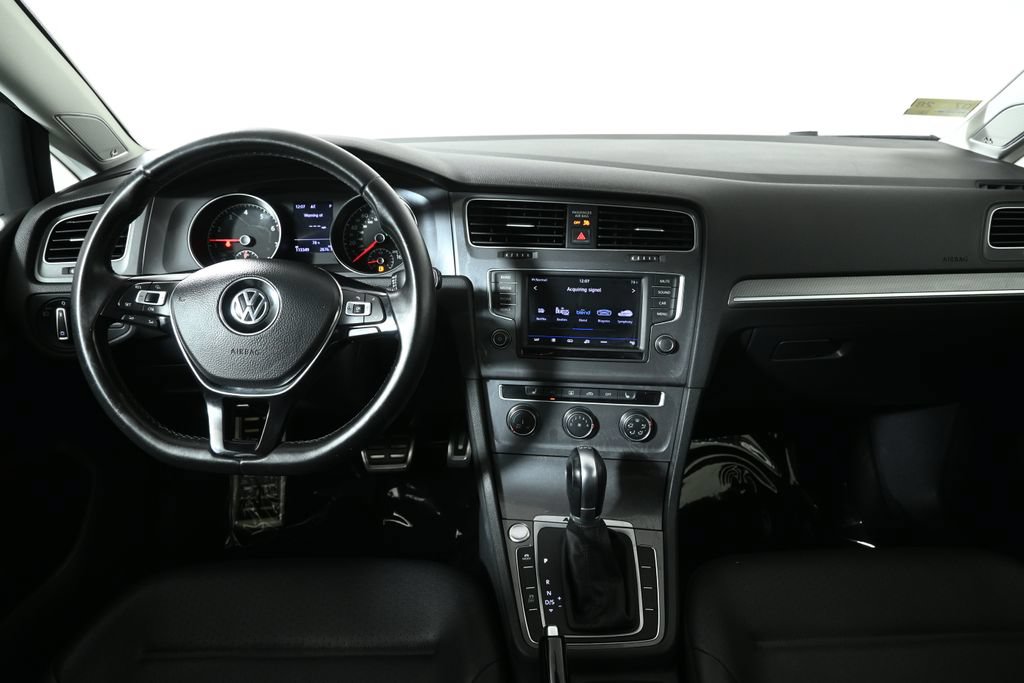 Used 2017 Volkswagen Golf Alltrack S AWD/4WD image 16