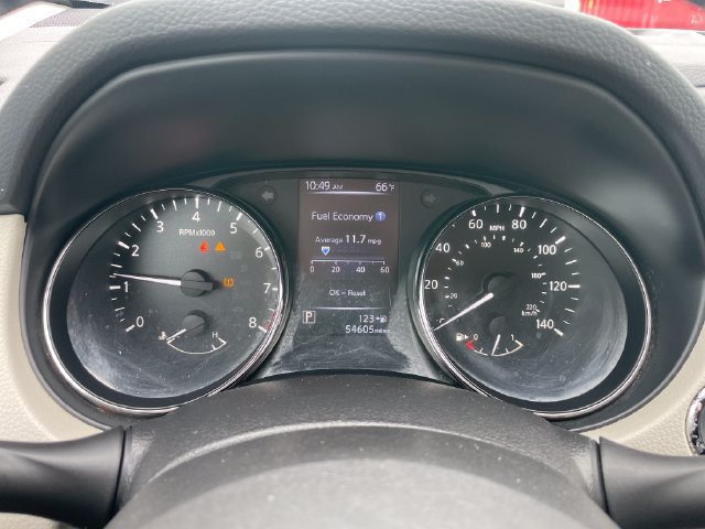 Used 2017 Nissan Rogue Sport SL w/ SL Premium Package FWD image 9