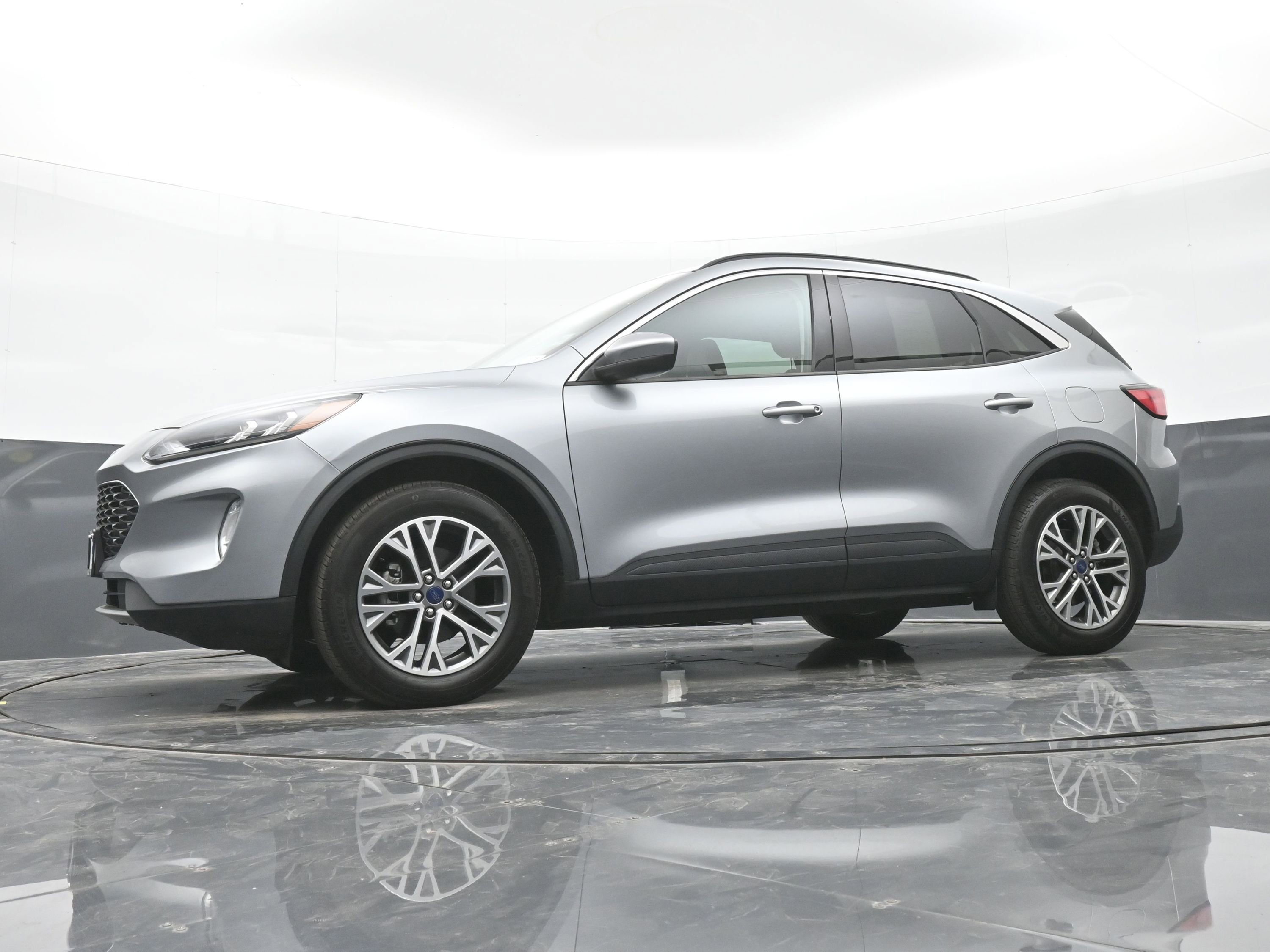 Used 2022 Ford Escape SEL image 40