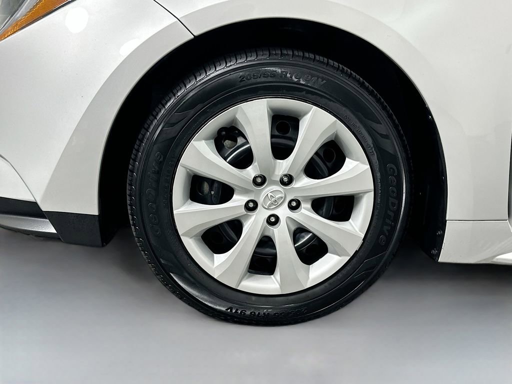 Certified 2024 Toyota Corolla LE FWD image 29