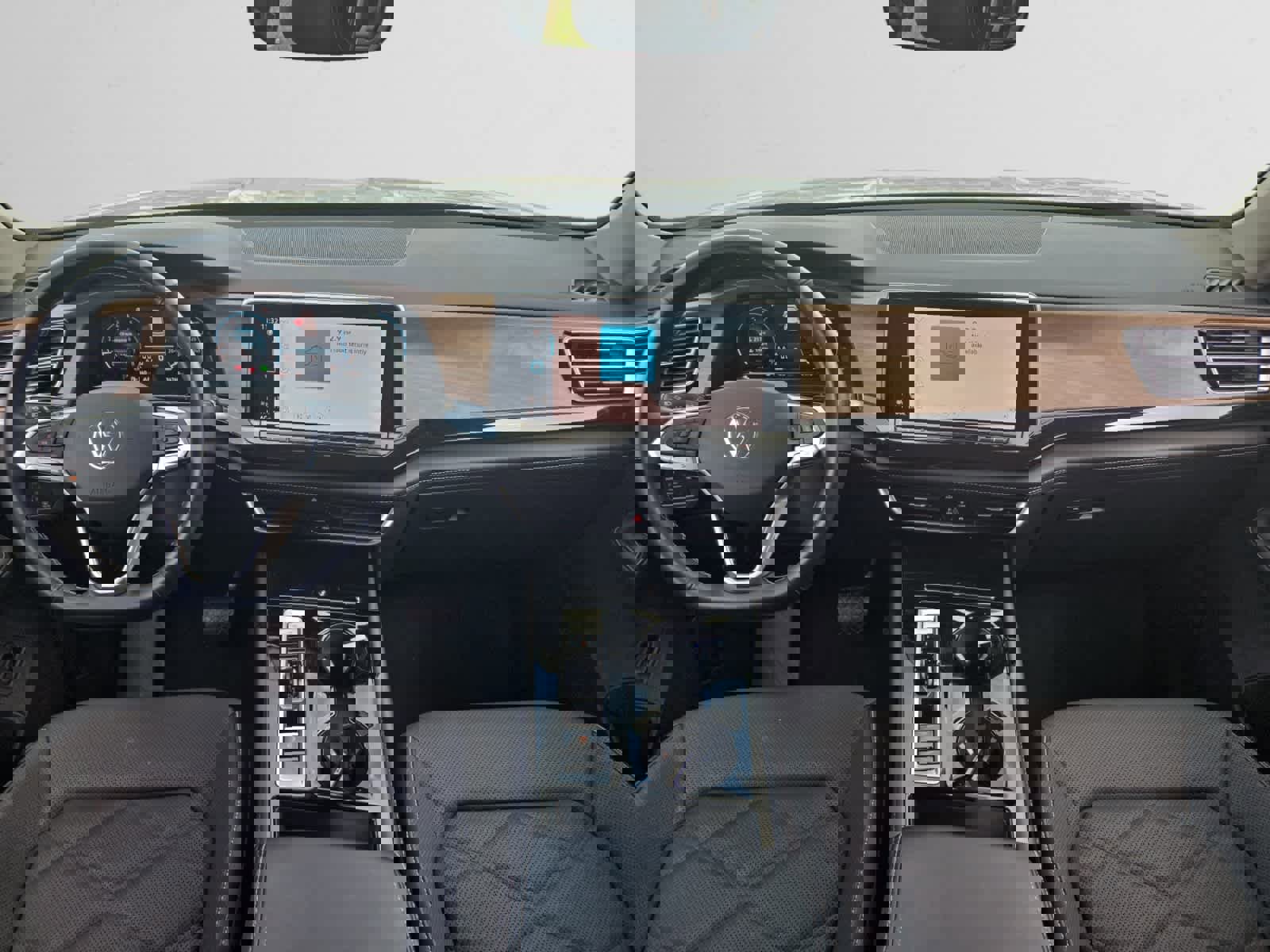 Used 2025 Volkswagen Atlas SE image 10