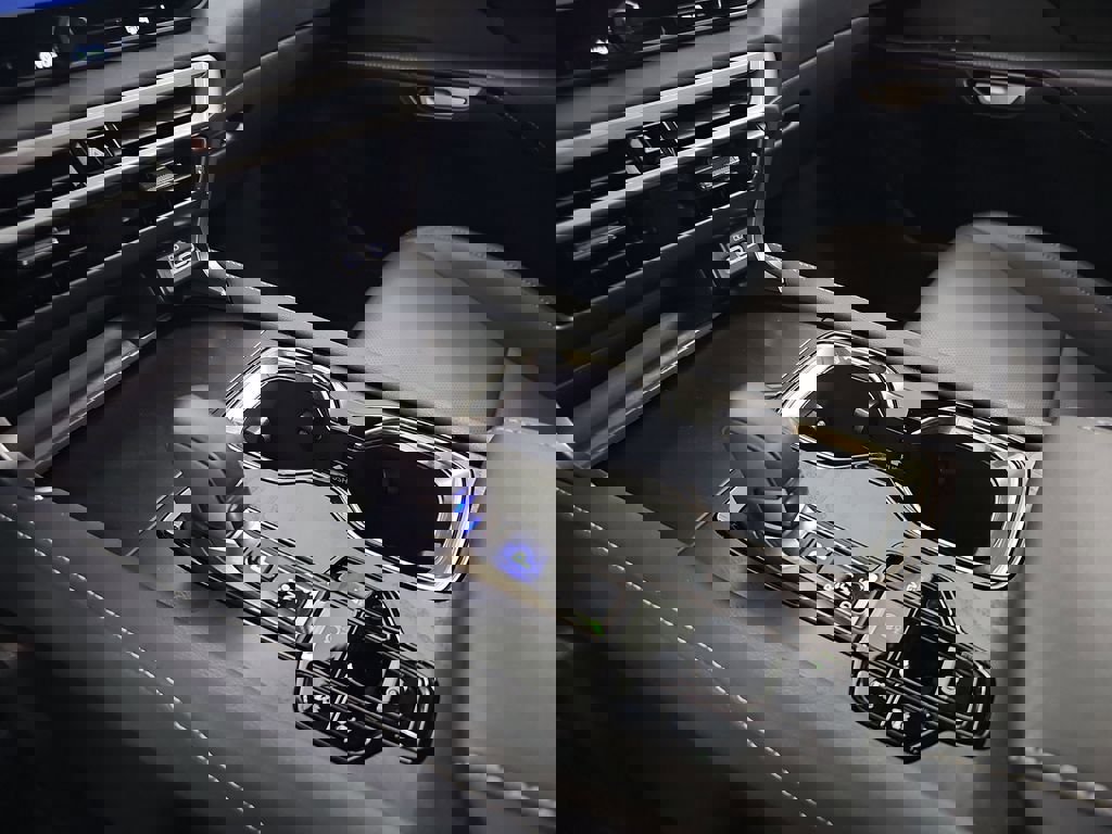 Certified 2025 Lexus RX 350h w/ Convenience Package image 28