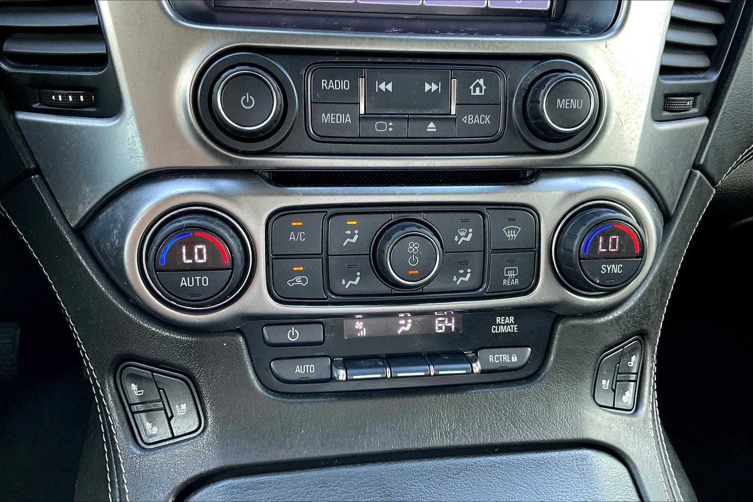 Used 2019 Chevrolet Suburban Premier image 31