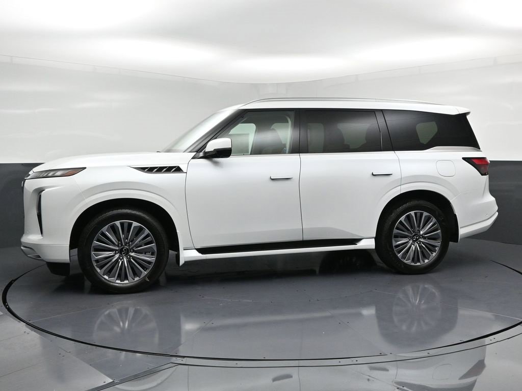New 2026 INFINITI QX80 Luxe image 2