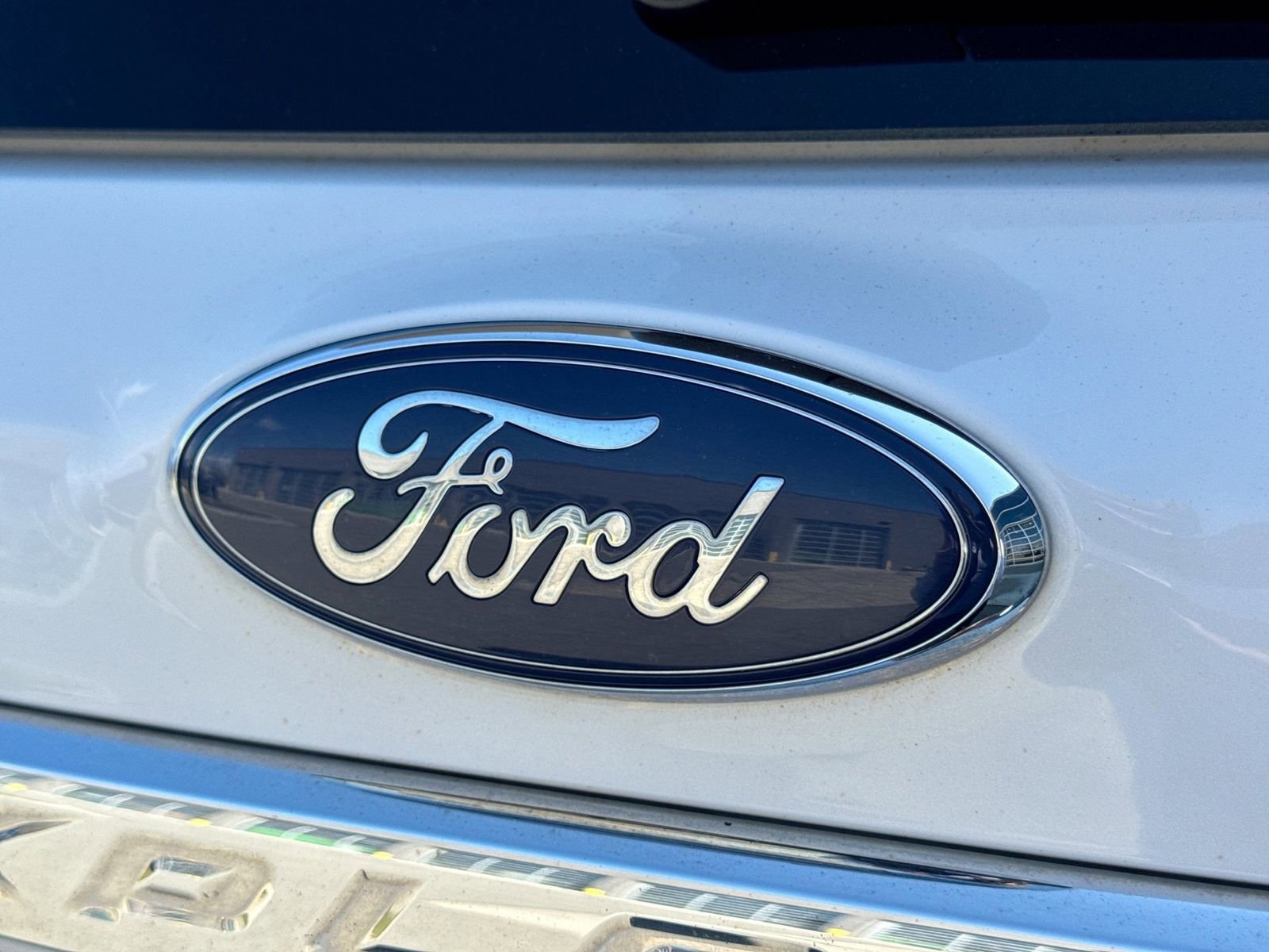 Used 2017 Ford Explorer XLT w/ Equipment Group 202A image 12