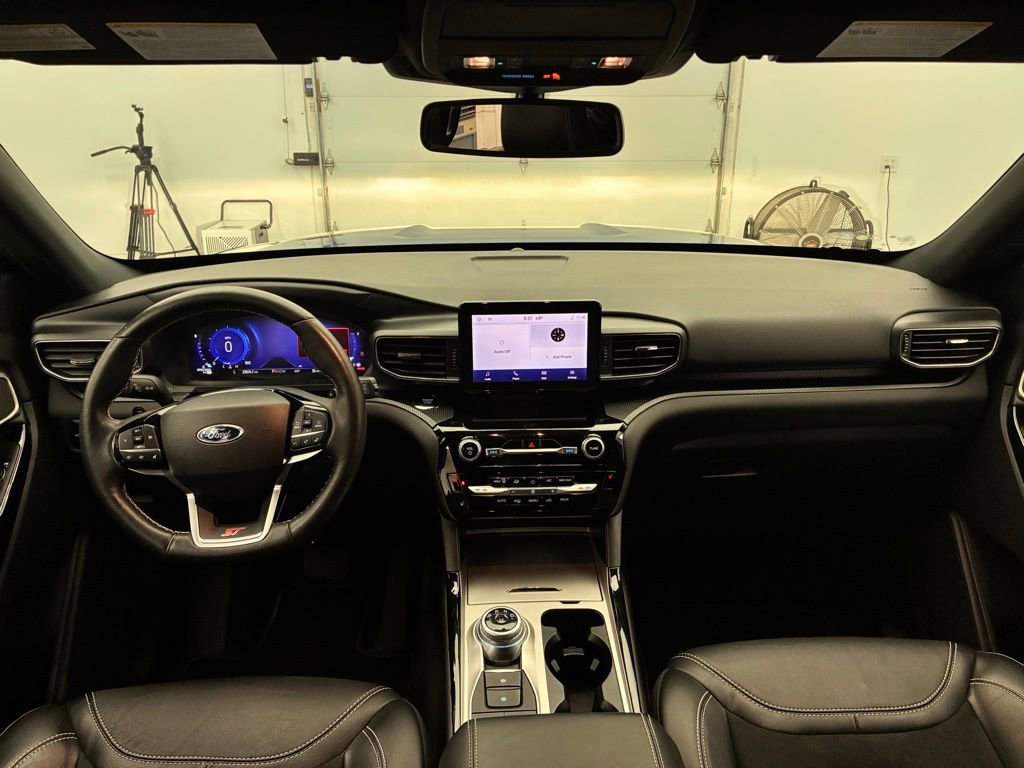 Certified 2023 Ford Explorer ST image 2