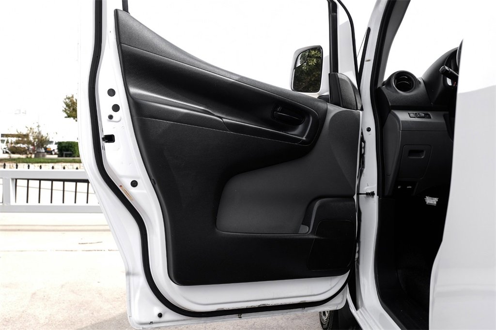 Used 2019 Nissan NV200 SV w/ Navigation Package image 37
