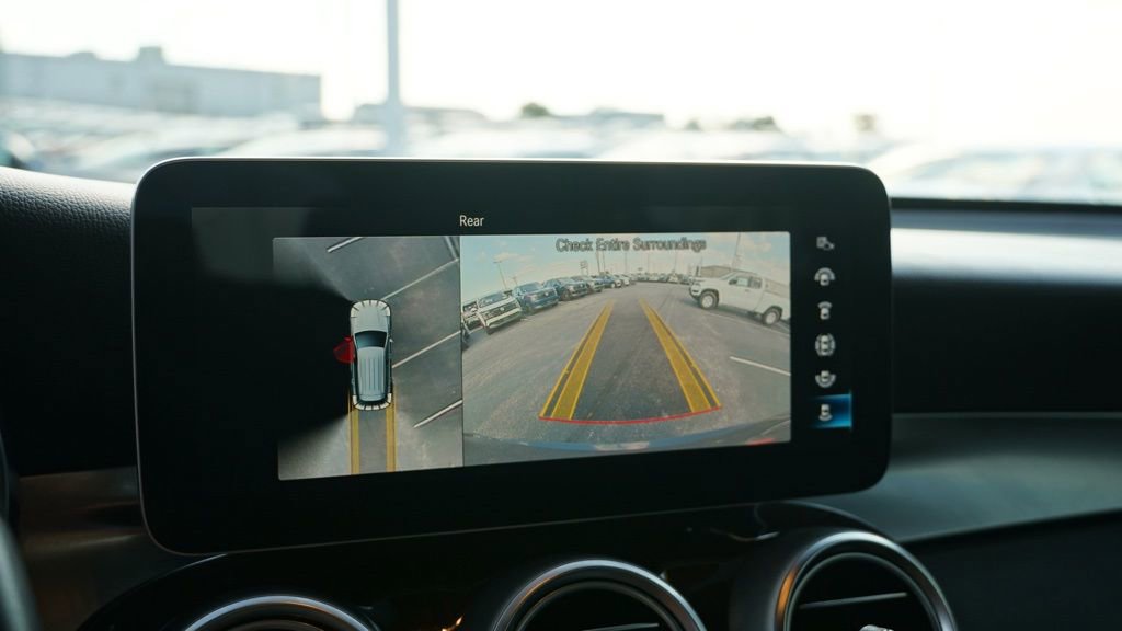 Used 2021 Mercedes-Benz GLC 300 image 33