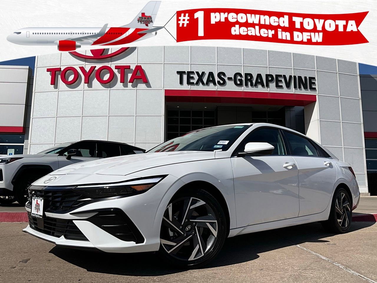 Used 2025 Hyundai Elantra SEL image 1