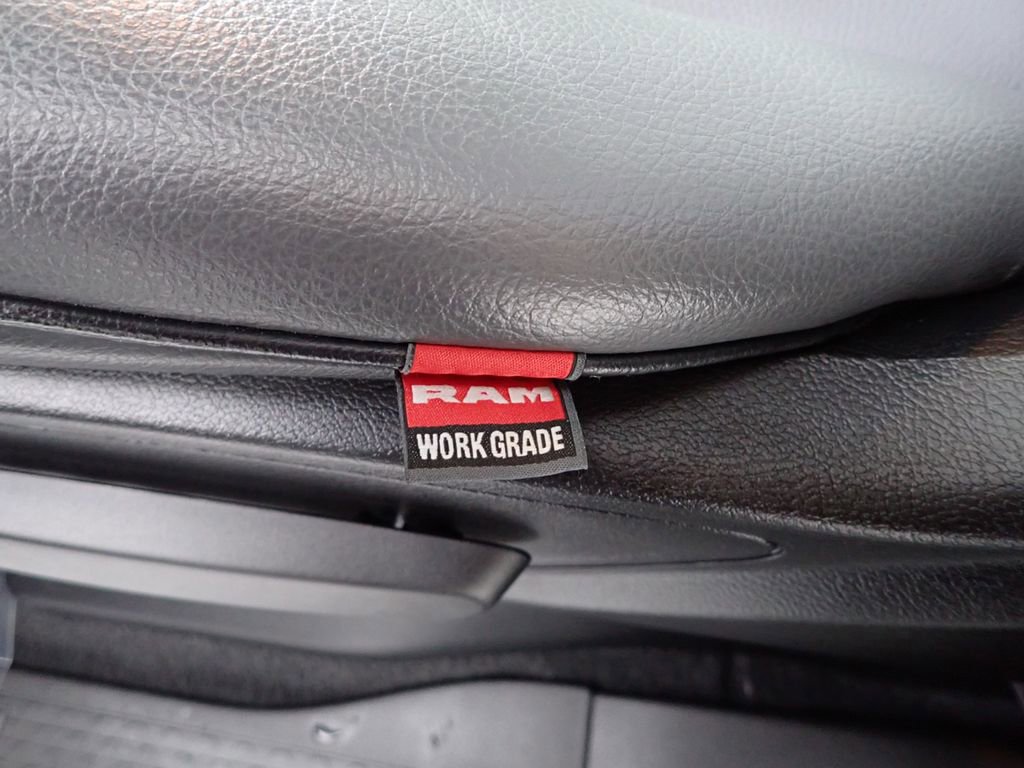 Used 2025 RAM 1500 Tradesman AWD/4WD image 9