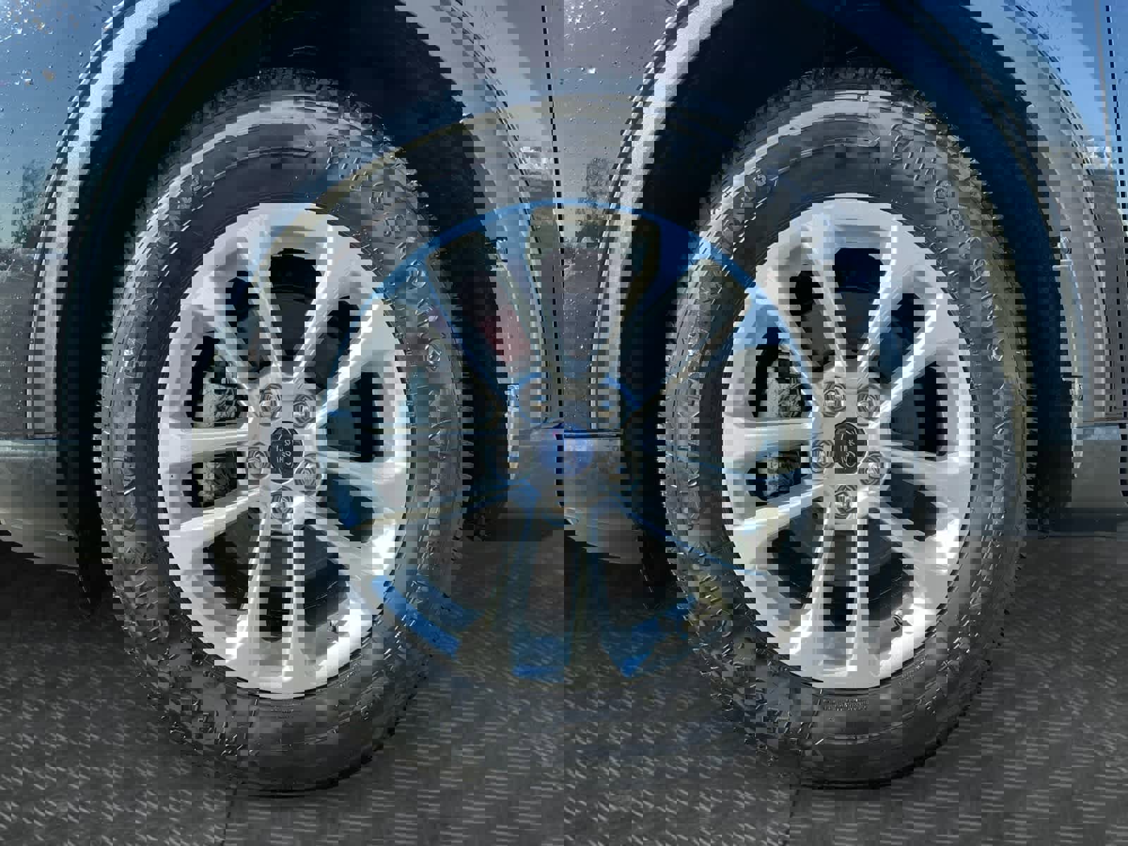 Used 2020 Ford Escape SE image 9