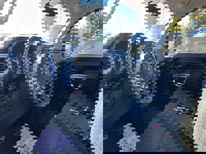 Used 2017 Nissan Titan SV RWD image 36