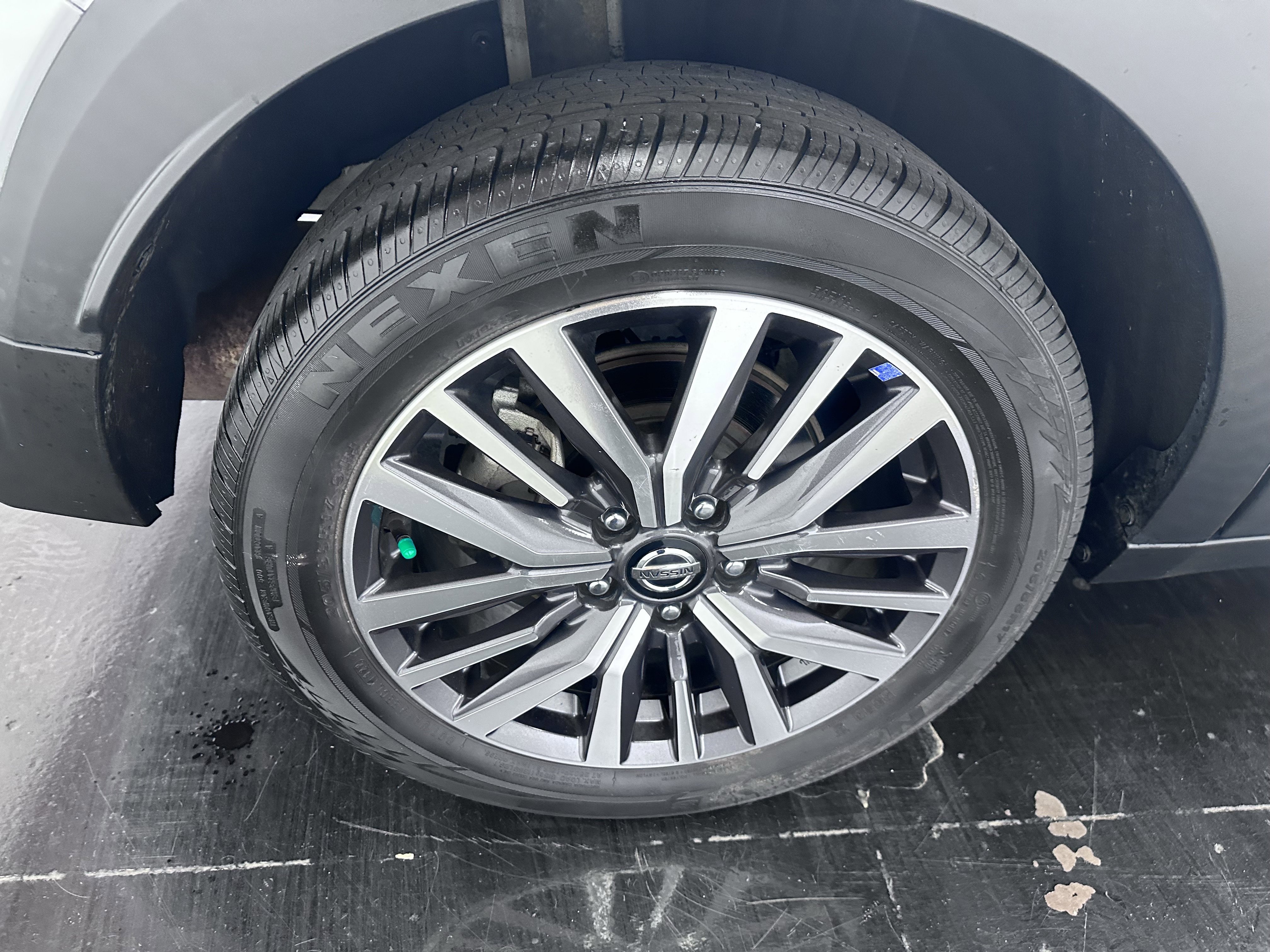 Used 2021 Nissan Kicks SV image 24