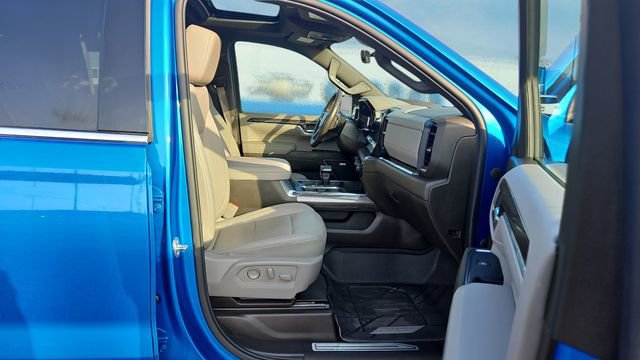 Used 2023 Chevrolet Silverado 1500 LTZ w/ LTZ Premium Package image 14