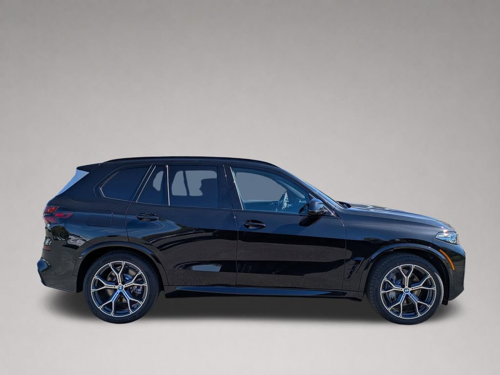 New 2026 BMW X5 xDrive50e w/ M Sport Package AWD/4WD image 3