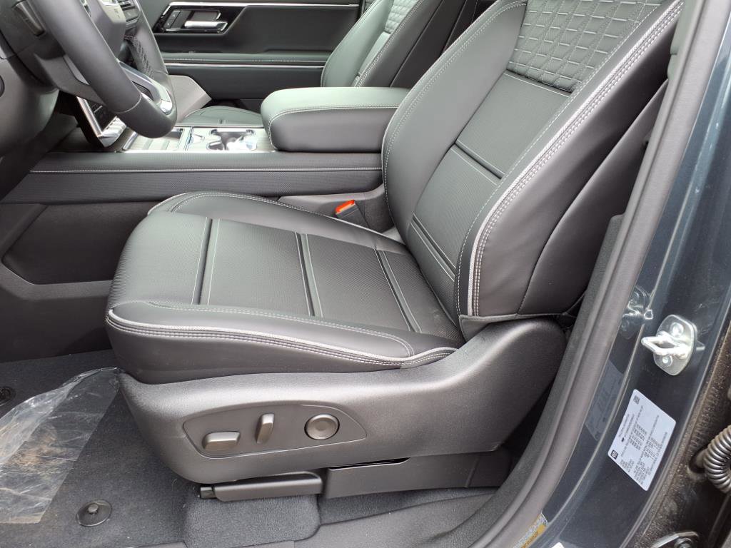 New 2025 GMC Sierra EV Denali image 15