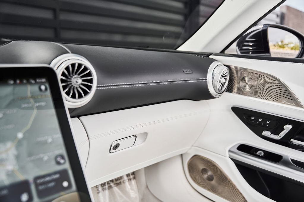 Used 2026 Mercedes-Benz Maybach SL 680 image 57