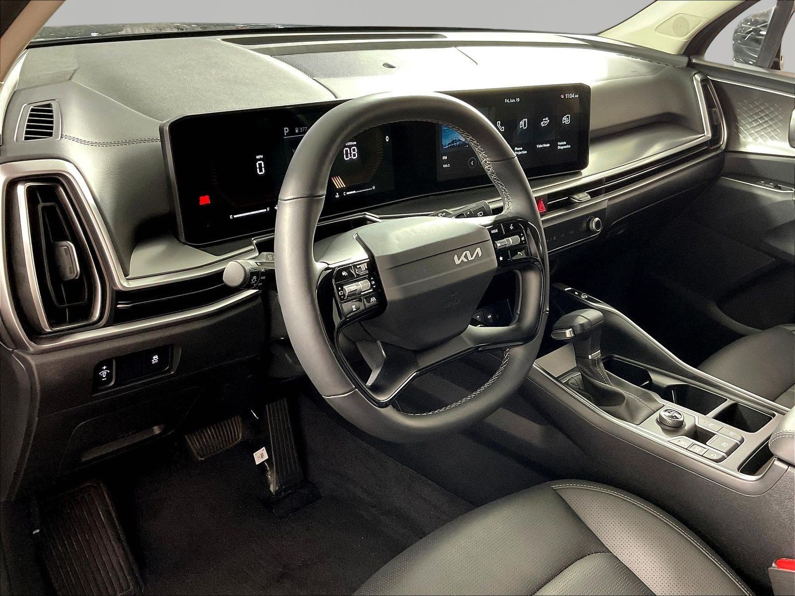 Certified 2026 Kia Sorento S w/ S Panoramic Sunroof Package FWD image 17