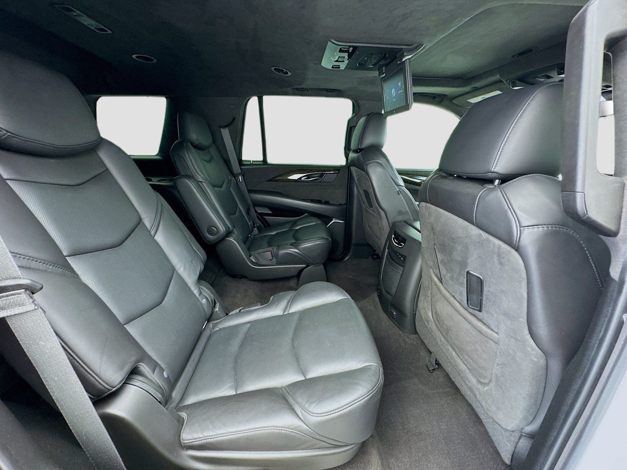Used 2020 Cadillac Escalade Platinum AWD/4WD image 21