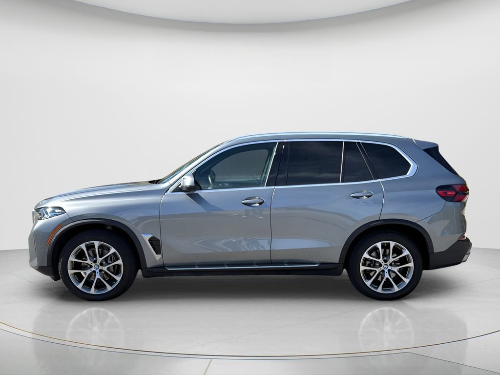 Used 2025 BMW X5 xDrive40i image 2