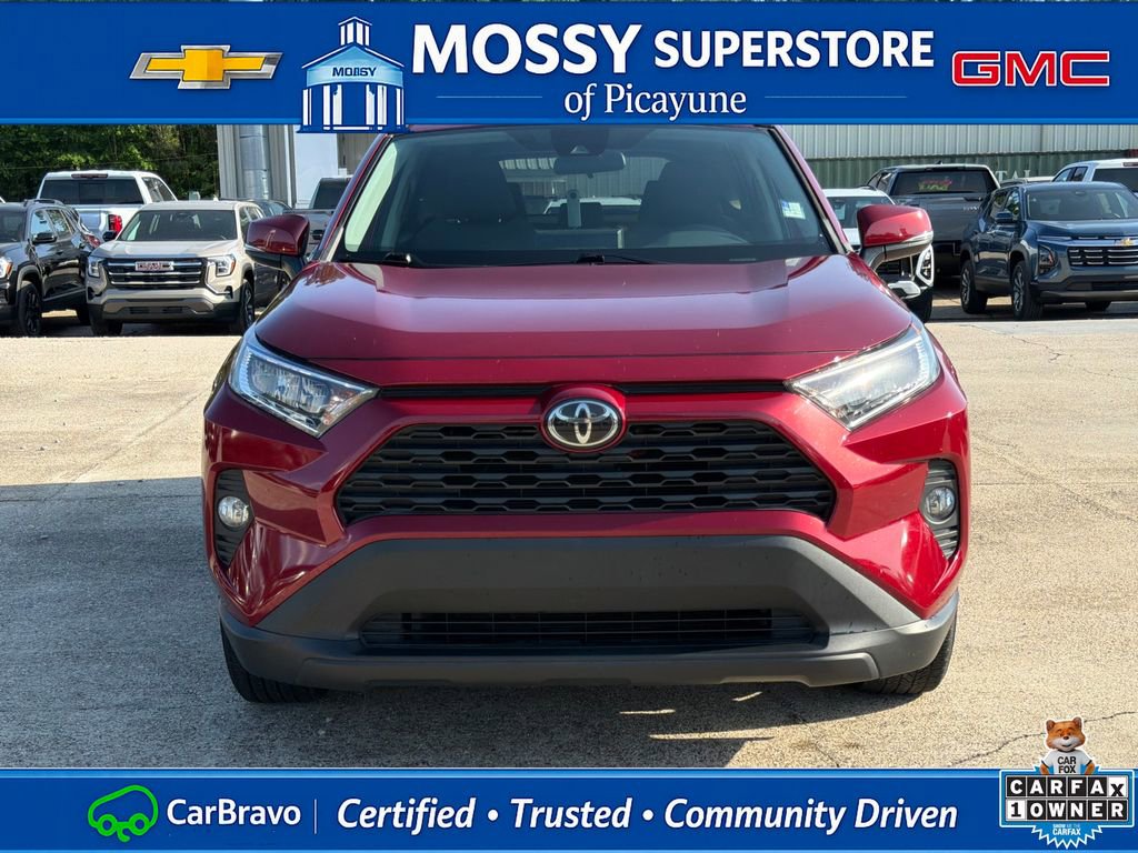 Used 2021 Toyota RAV4 XLE w/ Convenience Package FWD image 11