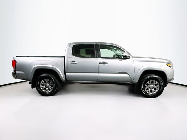 Used 2017 Toyota Tacoma SR5 image 9