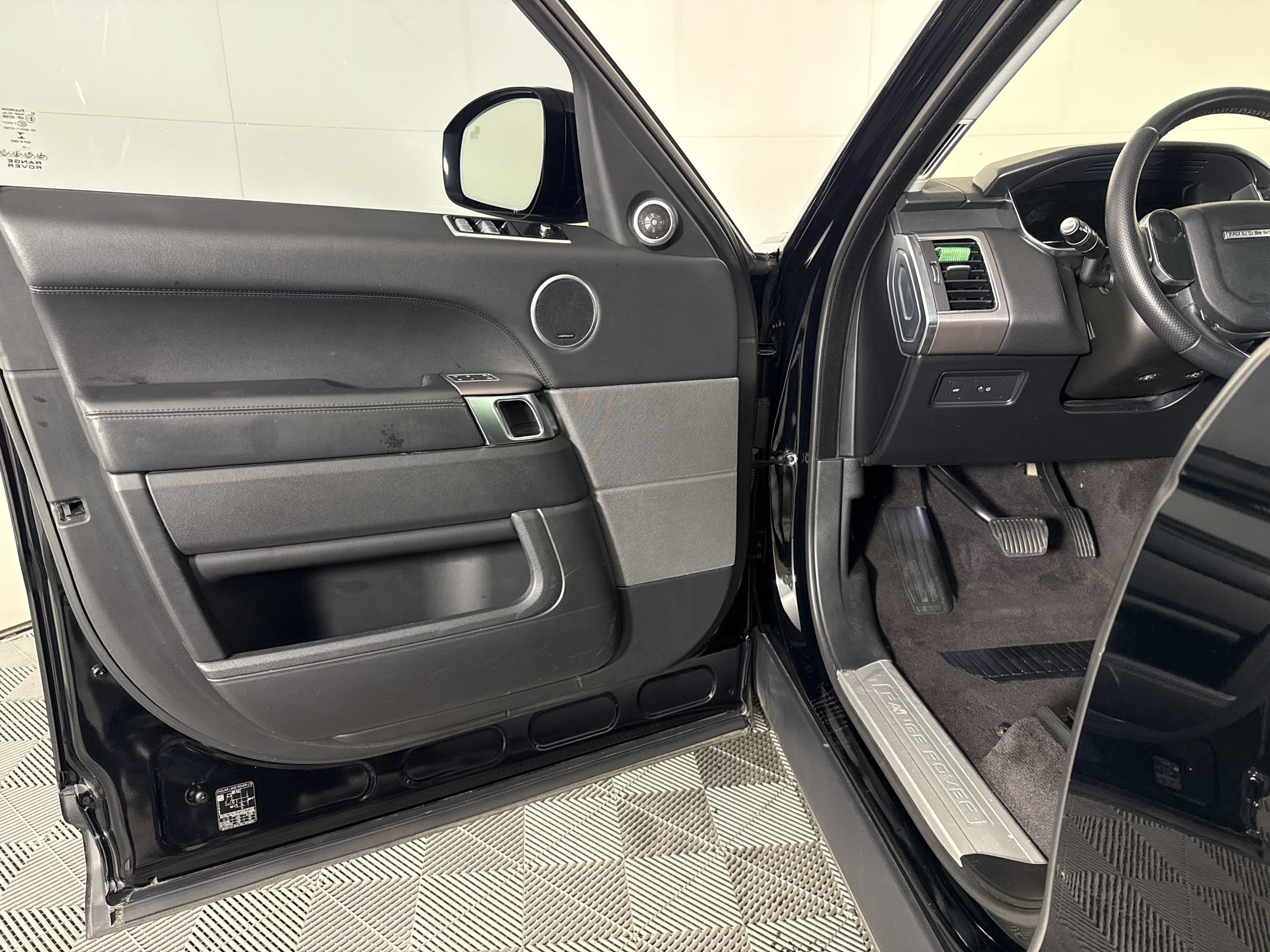 Used 2020 Land Rover Range Rover Sport HSE AWD/4WD image 5