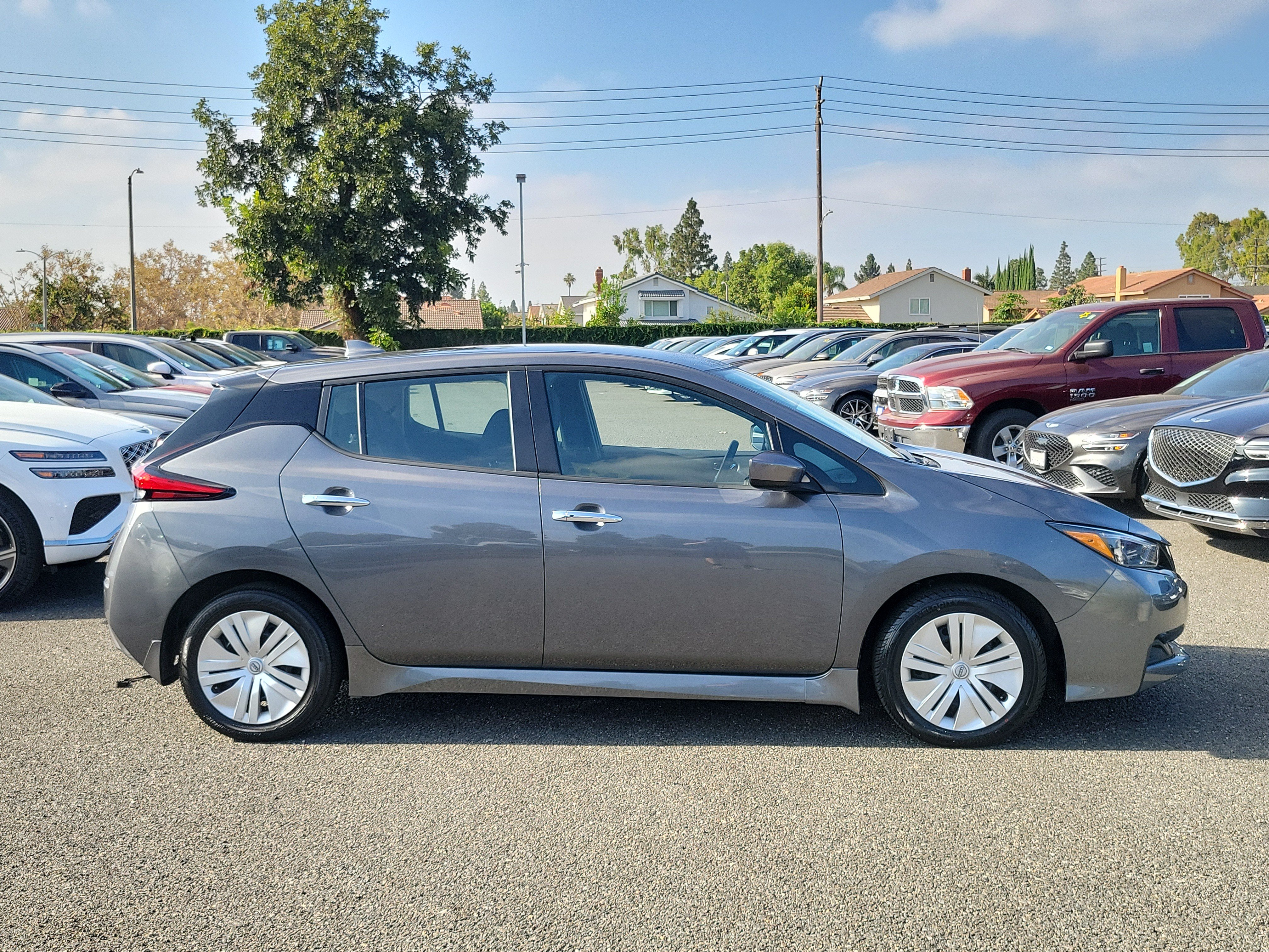 Used 2025 Nissan Leaf S FWD image 6