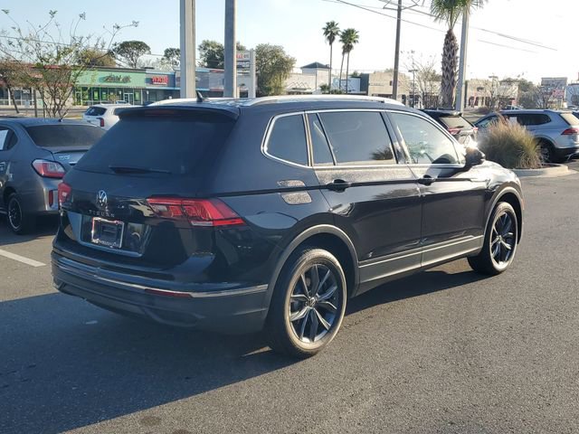 Used 2024 Volkswagen Tiguan SE image 4