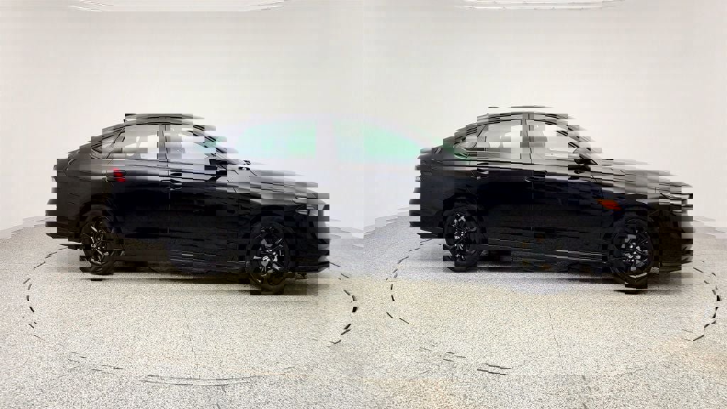 Used 2025 Honda Accord SE image 4