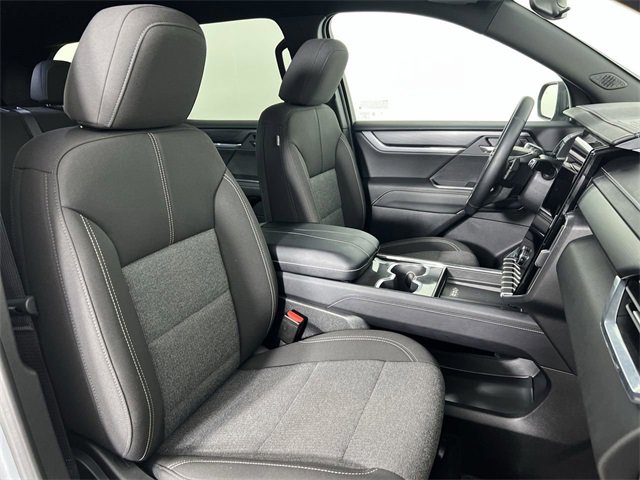 Used 2025 GMC Acadia Elevation image 29