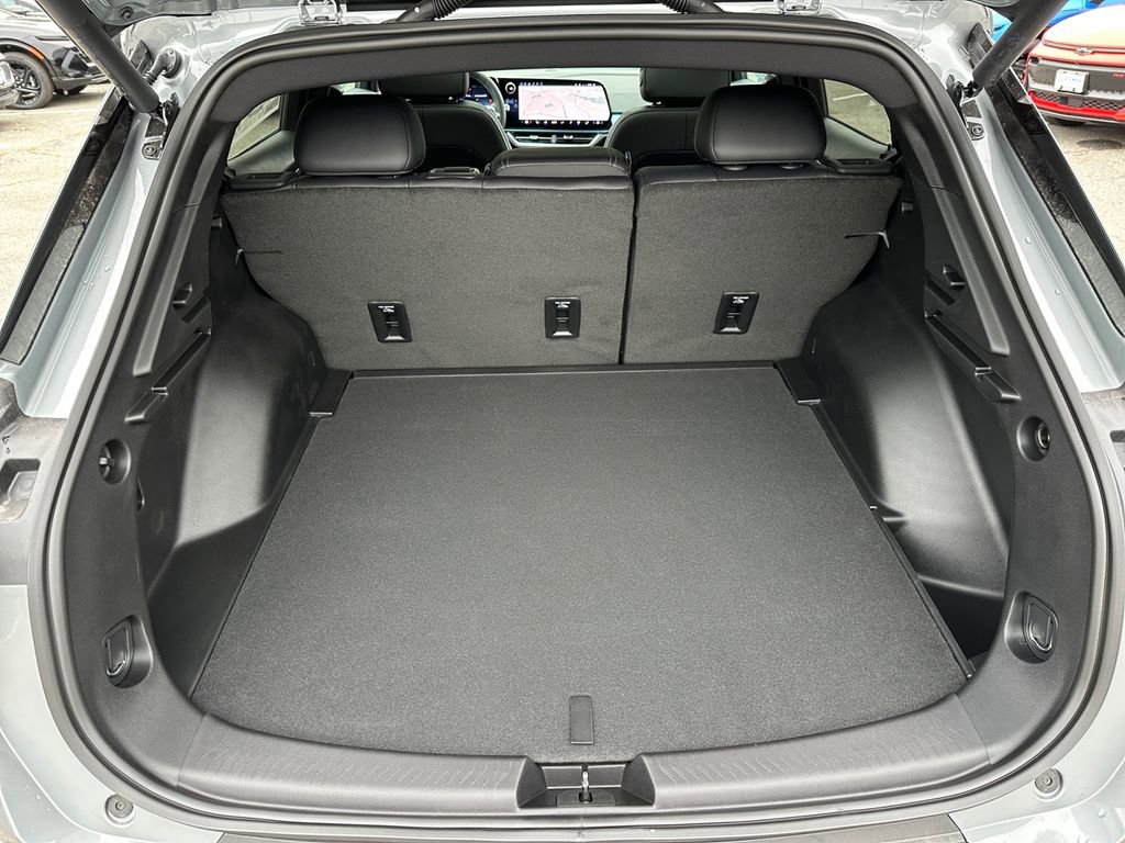 New 2026 Chevrolet Equinox EV LT image 23