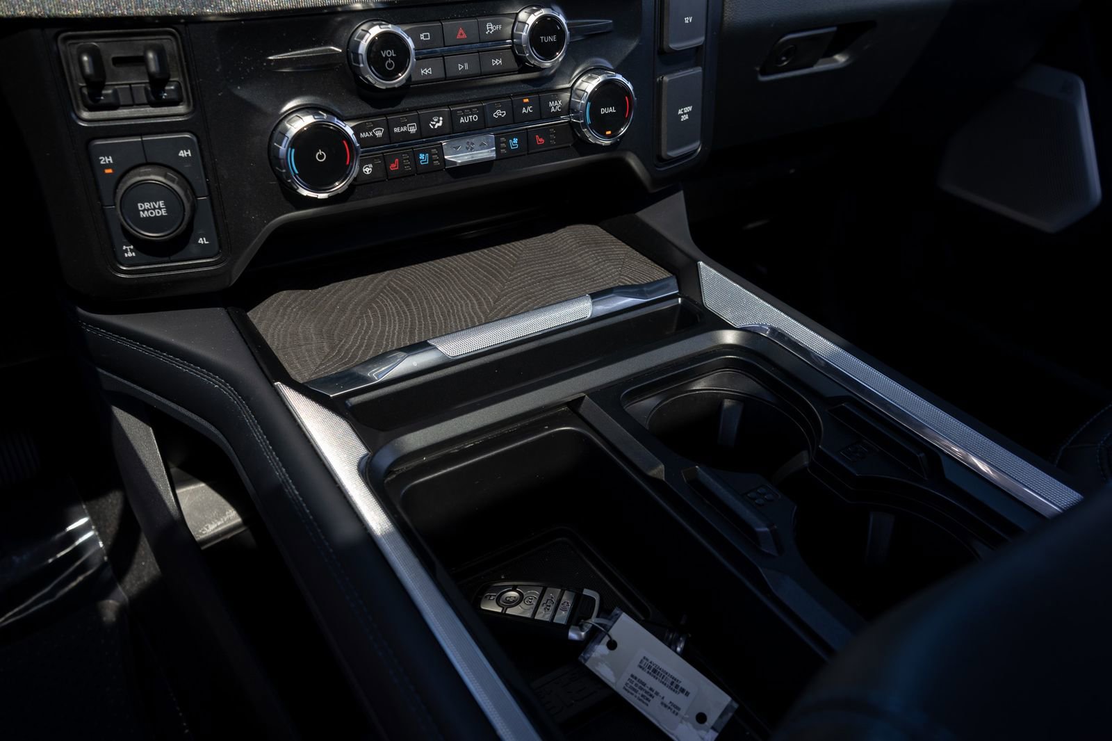 Used 2025 Ford F250 Platinum image 52