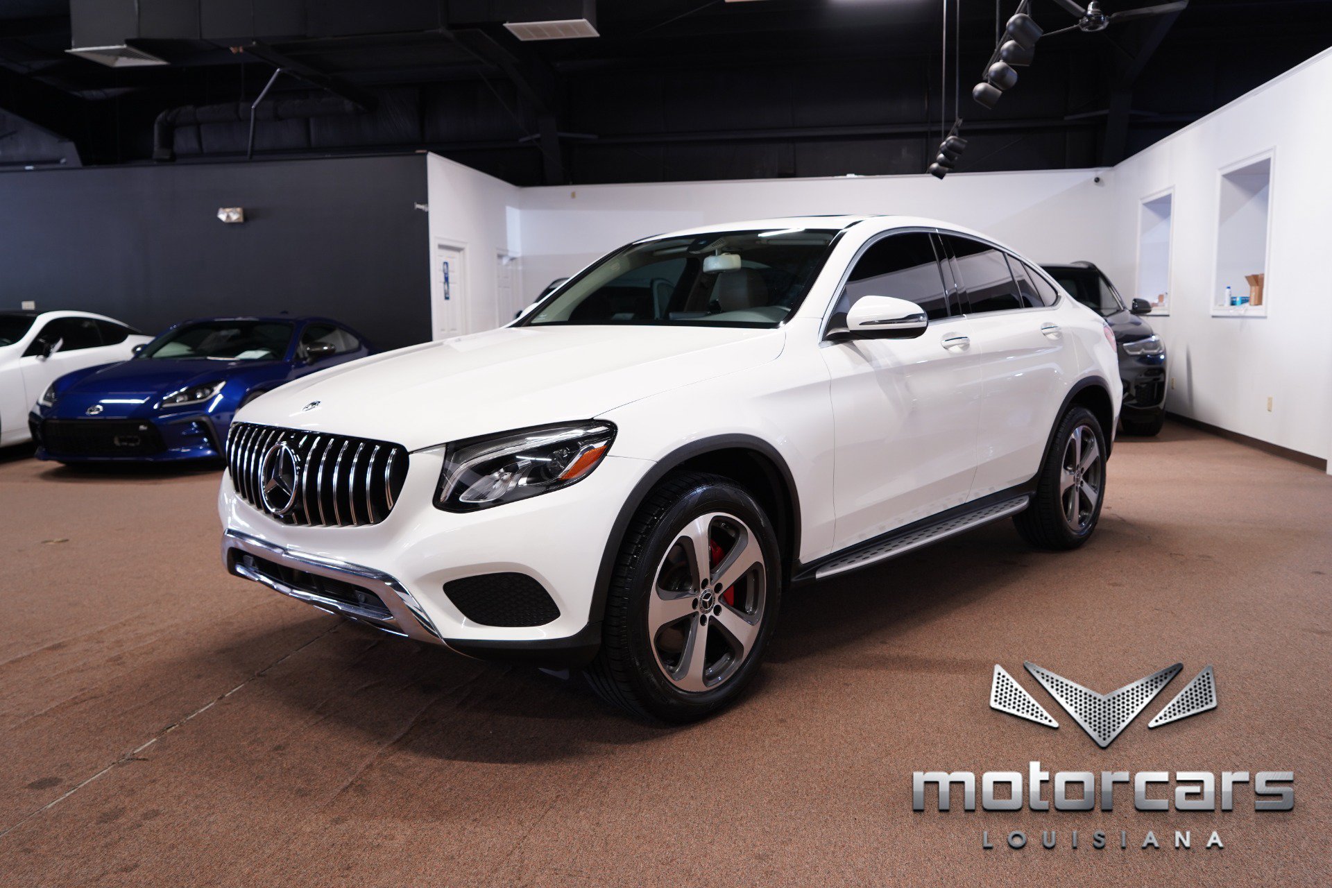Used 2017 Mercedes-Benz GLC 300 4MATIC Coupe image 3