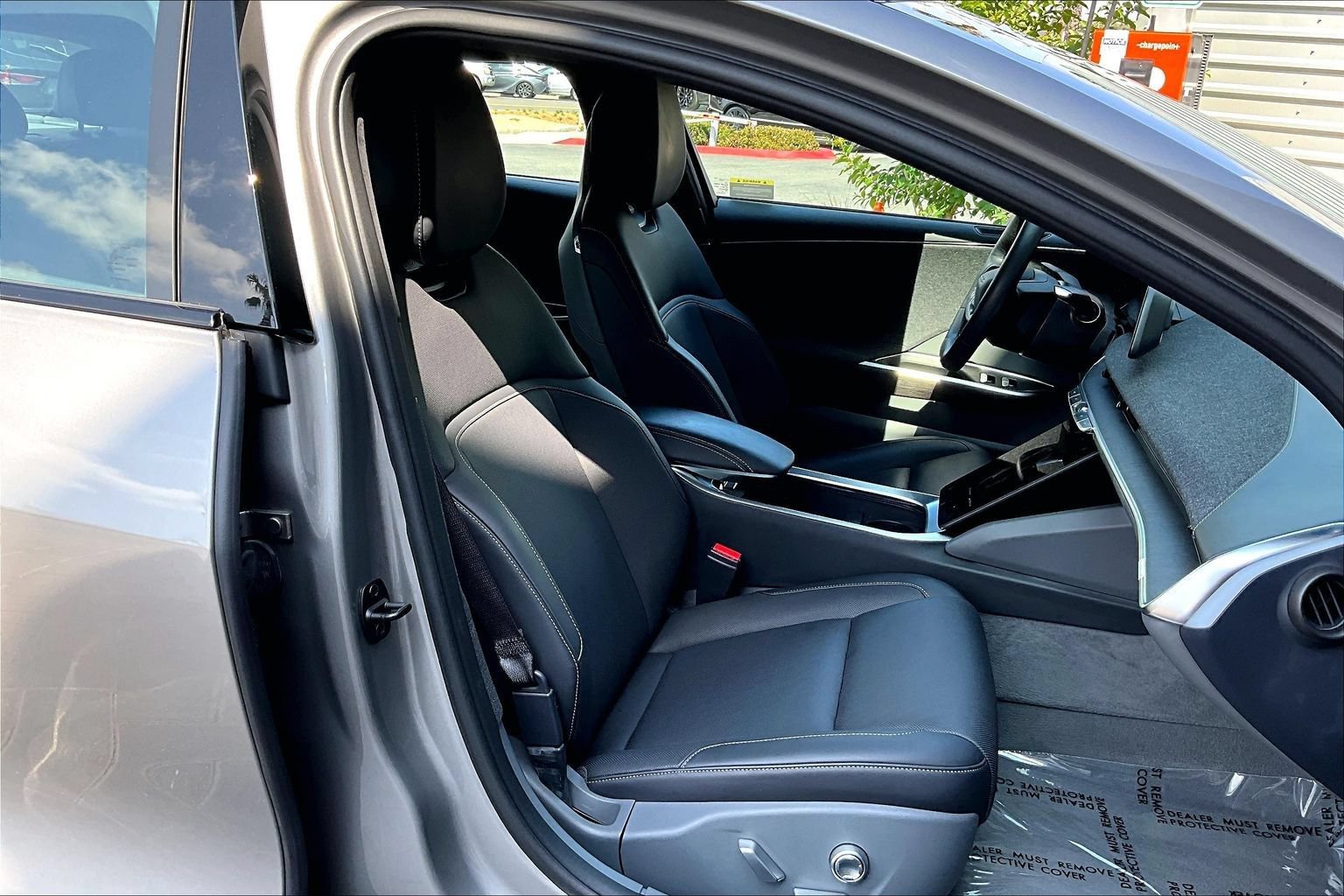 Used 2024 Lucid Air Touring AWD/4WD image 7