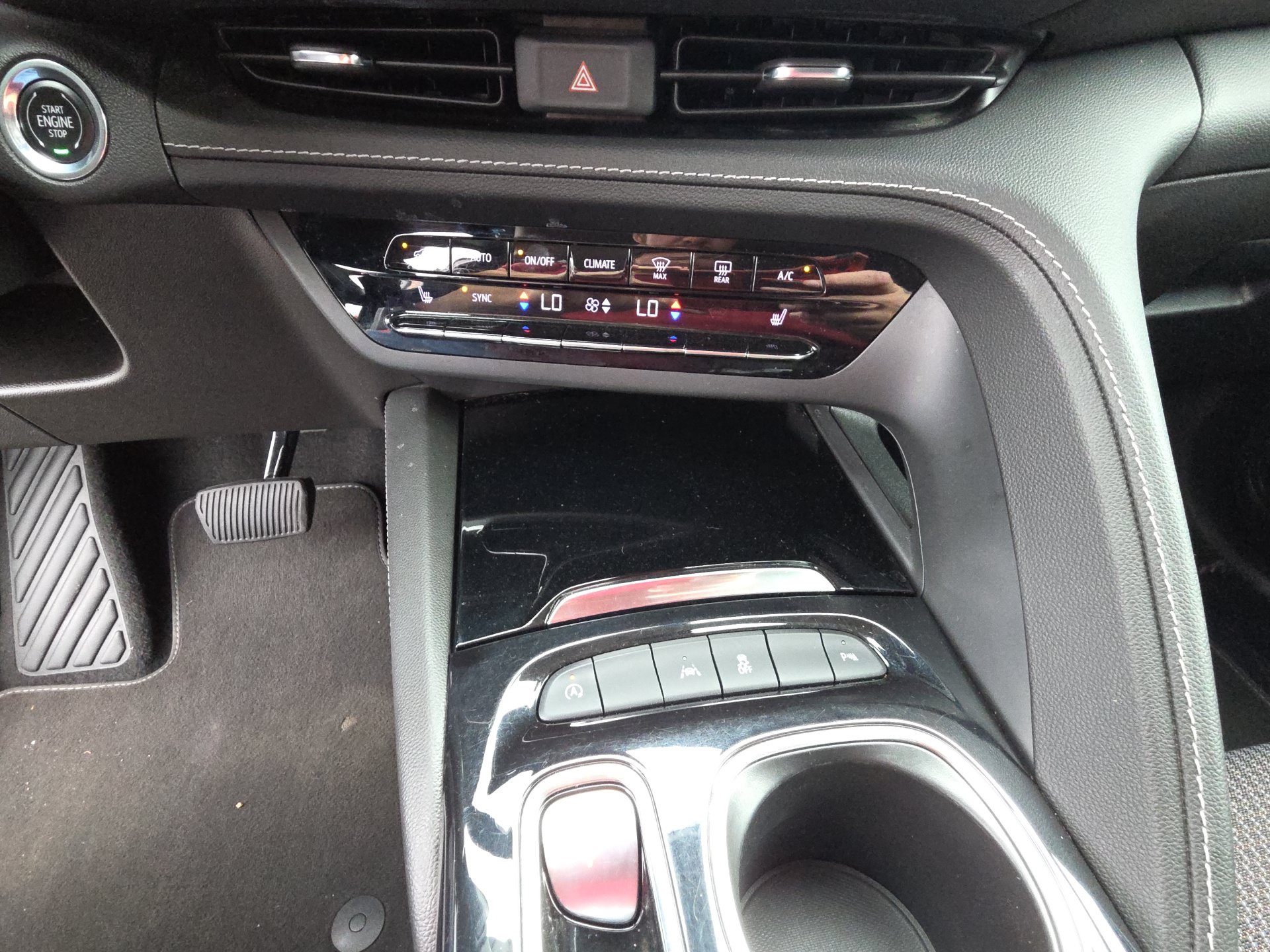 Used 2022 Buick Envision Preferred FWD image 23