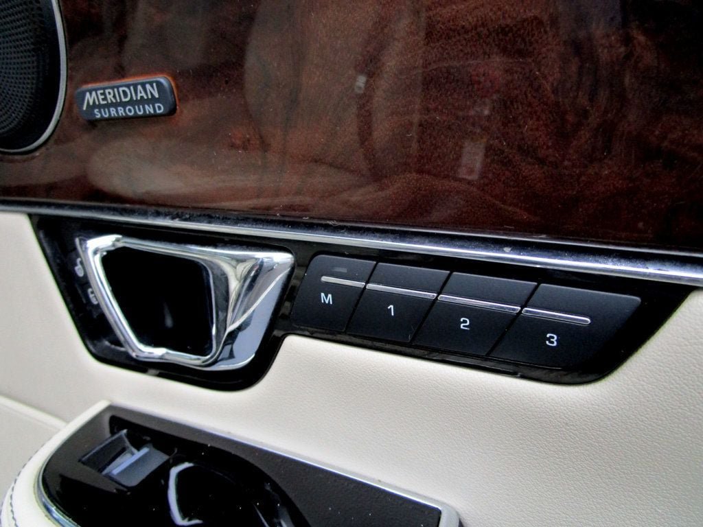 Used 2016 Jaguar XJ L Portfolio AWD/4WD image 35