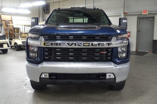 Used 2022 Chevrolet Silverado 2500 LT w/ Convenience Package image 2