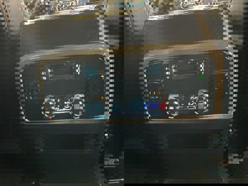 Used 2019 Ford Expedition Max XLT w/ Equipment Group 202A image 28